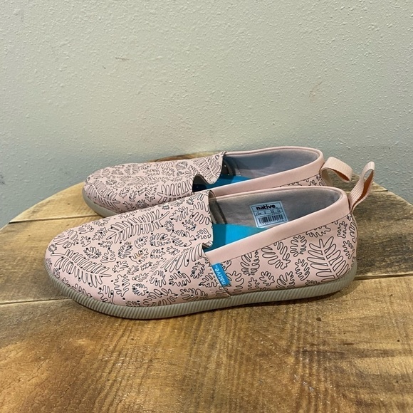 Native Women's Venice Print Slip Fashion Sneaker pink size 9 - Picture 3 of 7